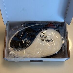 TUG 360° Retractable Tangle-Free Dog Leash with Tug Quick Lock System